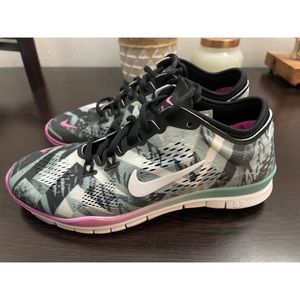 Nike Women Sneakers Size 5